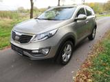 Kia Sportage 2.0 CRDi AWD Vision 1.Hand/4xSHZ/AHK/LM - Kia Sportage: Awd