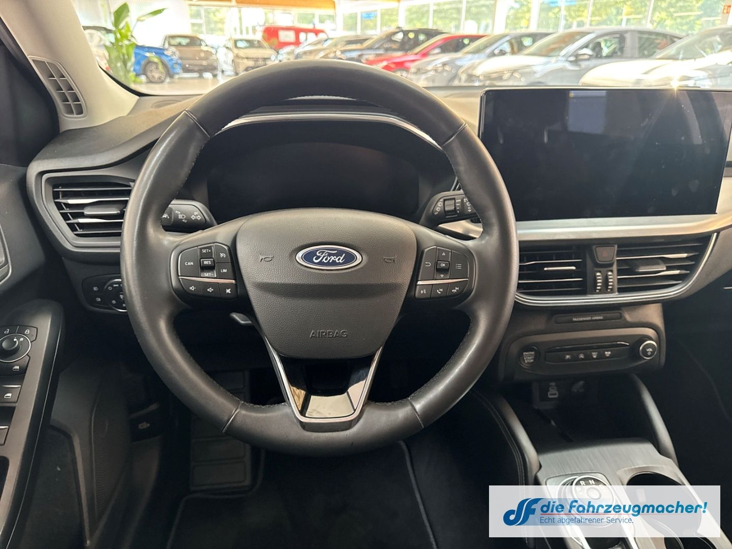 Fahrzeugabbildung Ford Focus Turnier Titanium X Sportpaket Navi Digital