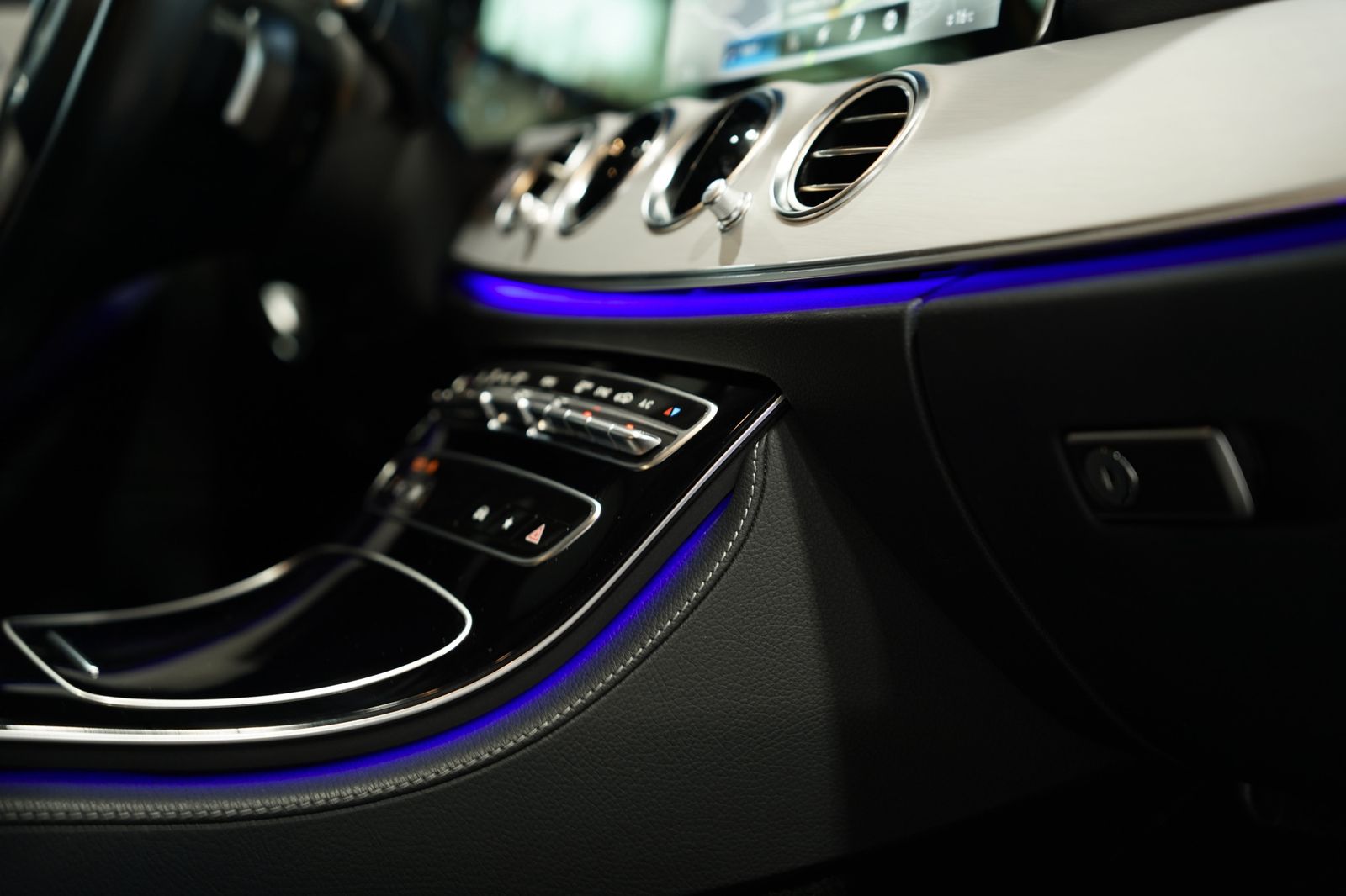 Mercedes Benz E 220