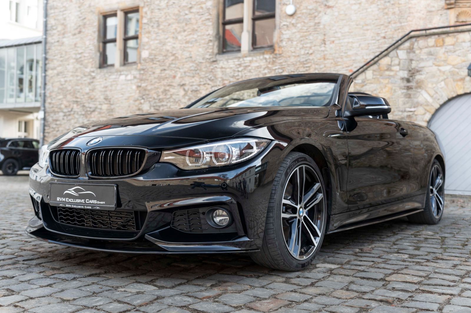 Fahrzeugabbildung BMW 435I Cabrio M-PERFORMANCE H&K KAM NAV ALC CARBON