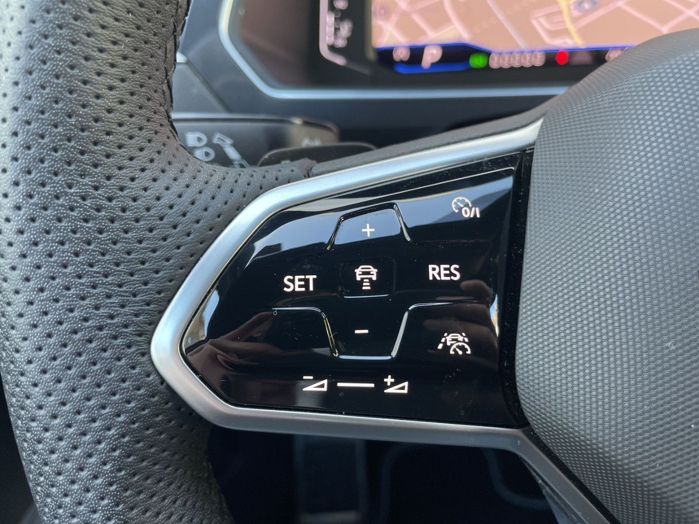 Tiguan Allspace 2.0TDI DSG R-Line 4M Black Style