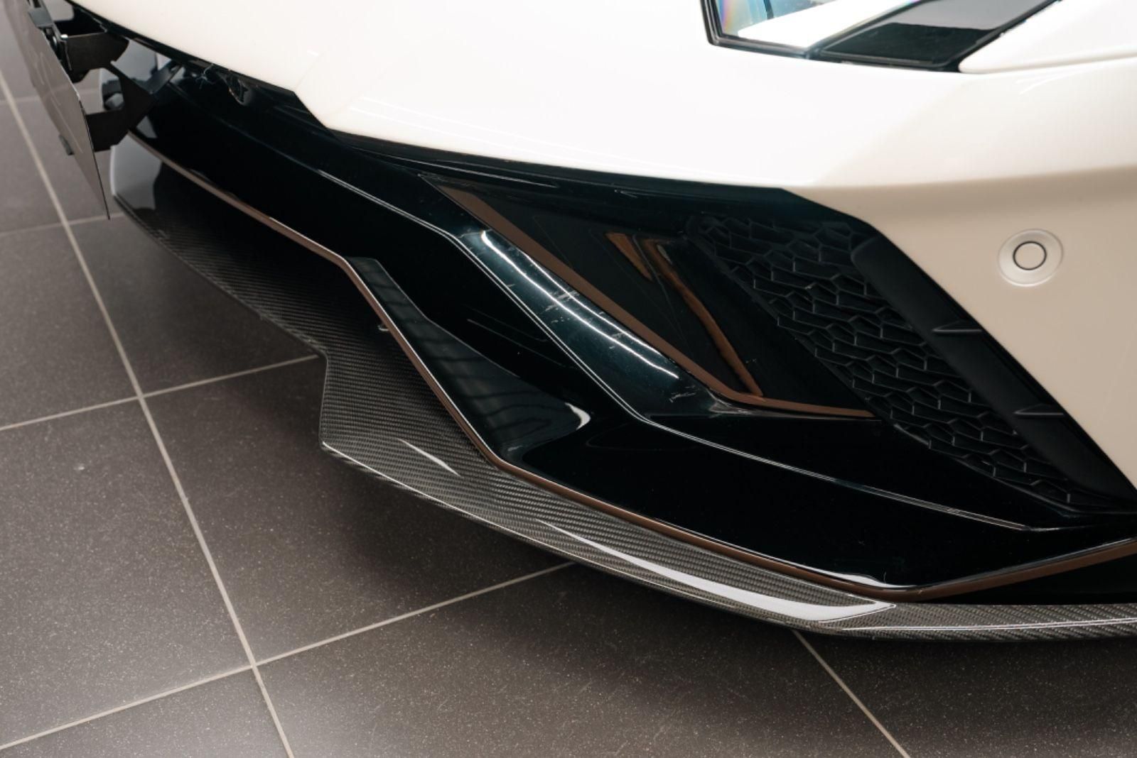 Fahrzeugabbildung Lamborghini Aventador Ultimae/KAMERA/CARBON/GARANTIE 05/27
