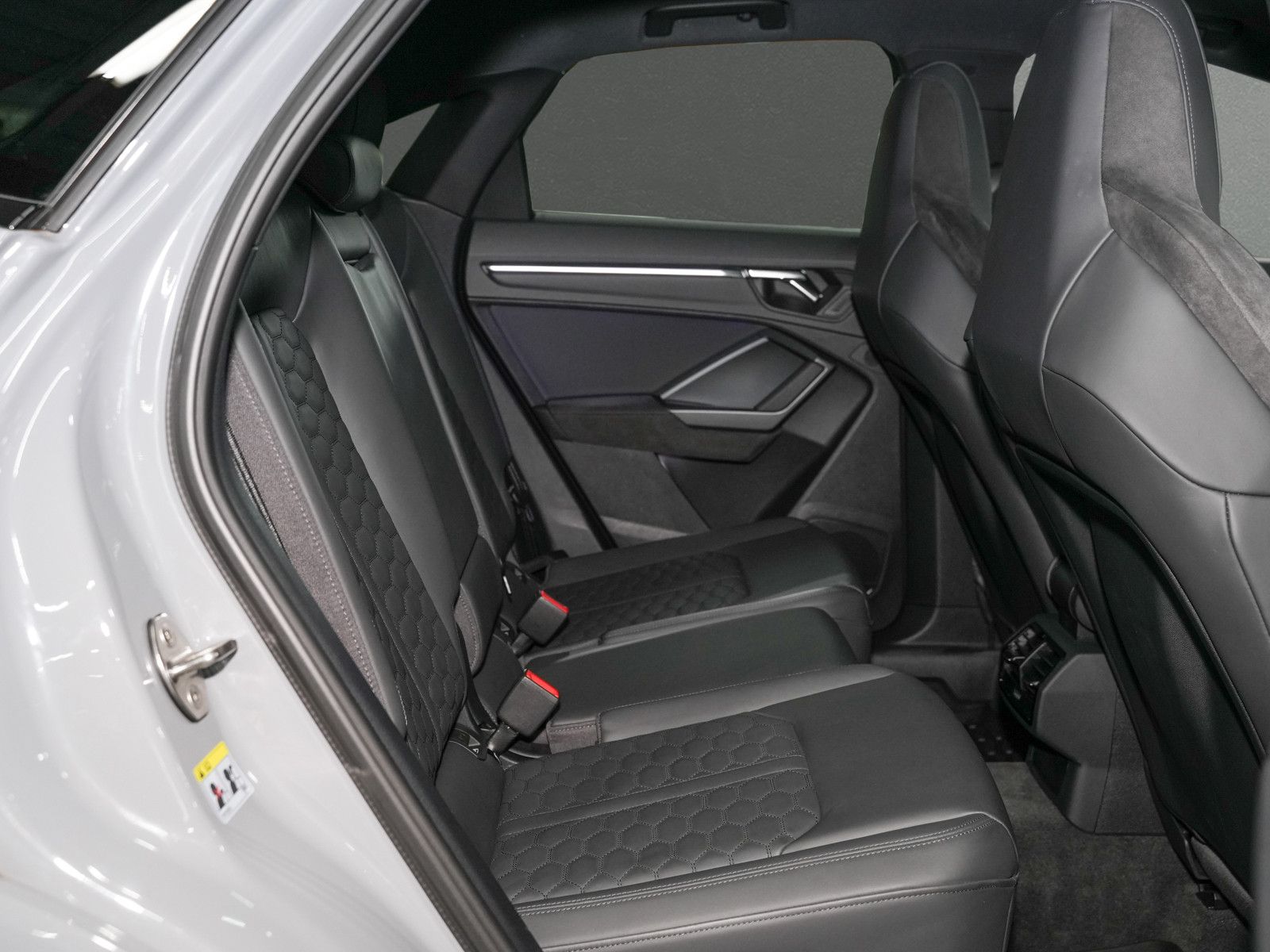 Fahrzeugabbildung Audi RSQ3 Sportback - RS-Sitze|21Zoll|RS-AGA|B&O