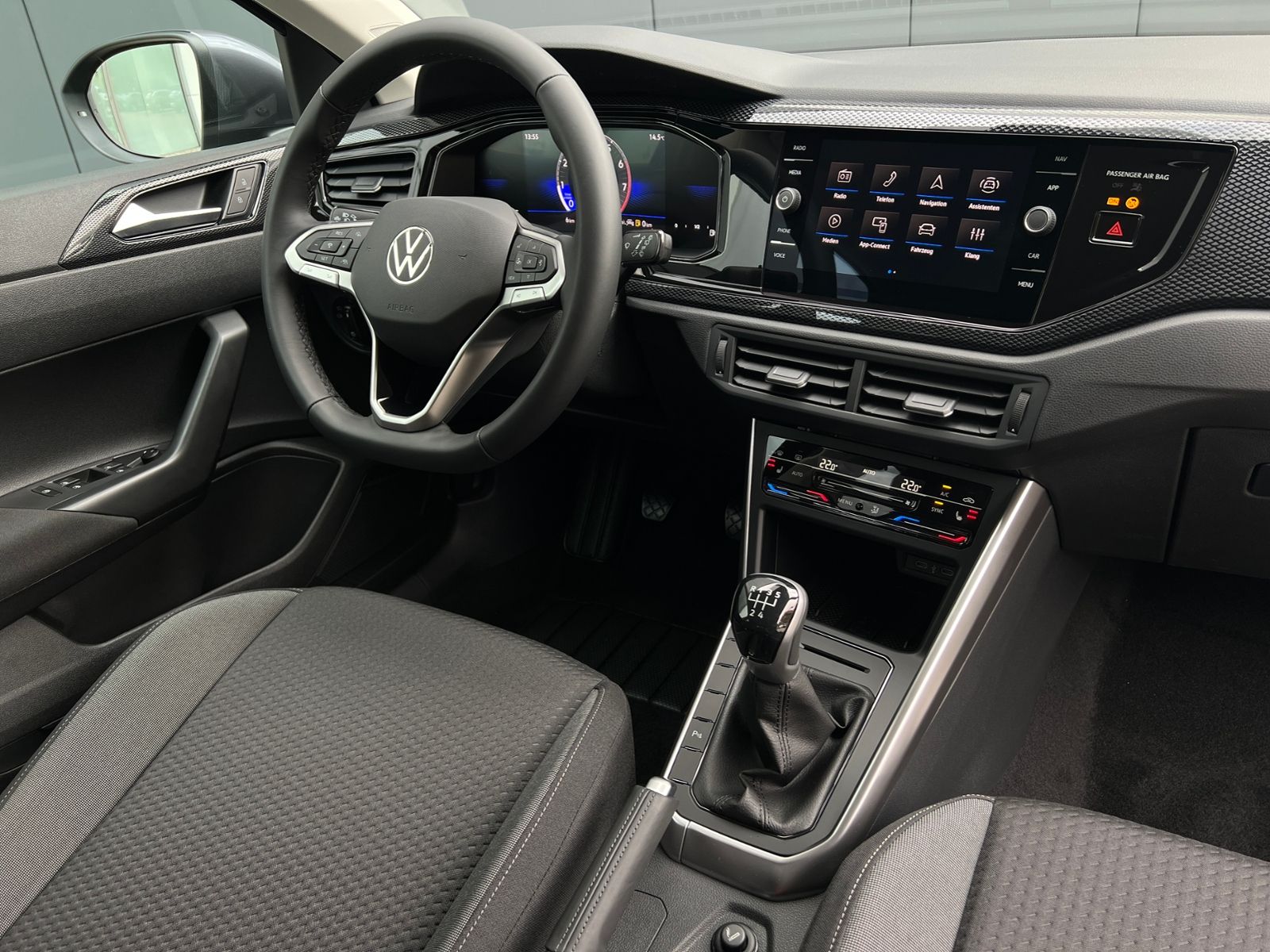 Fahrzeugabbildung Volkswagen Taigo Life 1.0 TSI *IQ.Light, ACC, Ready2Discove