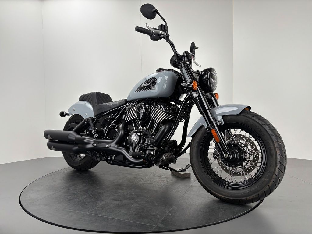 Fahrzeugabbildung Indian CHIEF BOBBER DARK HORSE *JEKILL & HYDE*