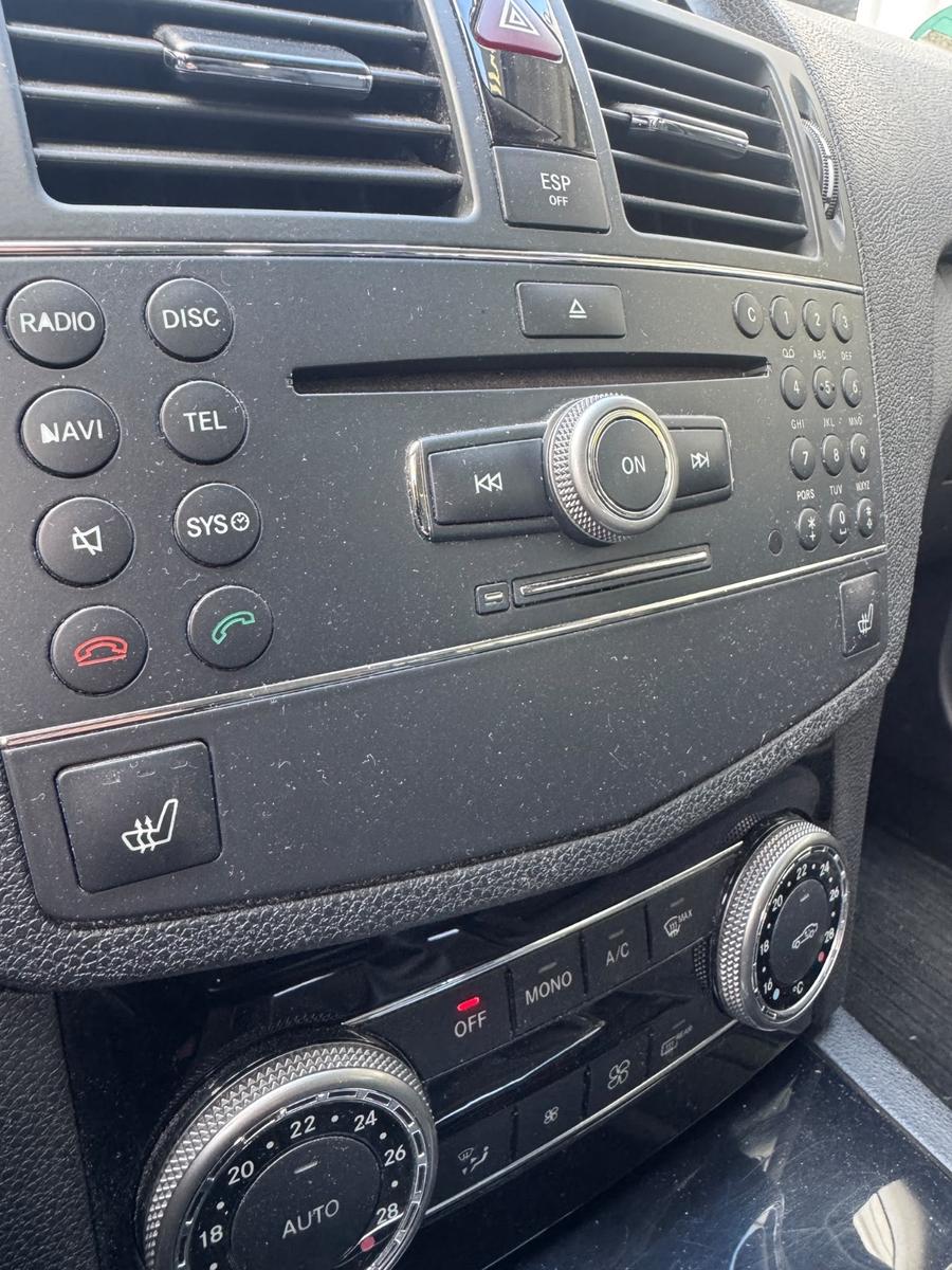 Mercedes-Benz C200 2008 — photo 15