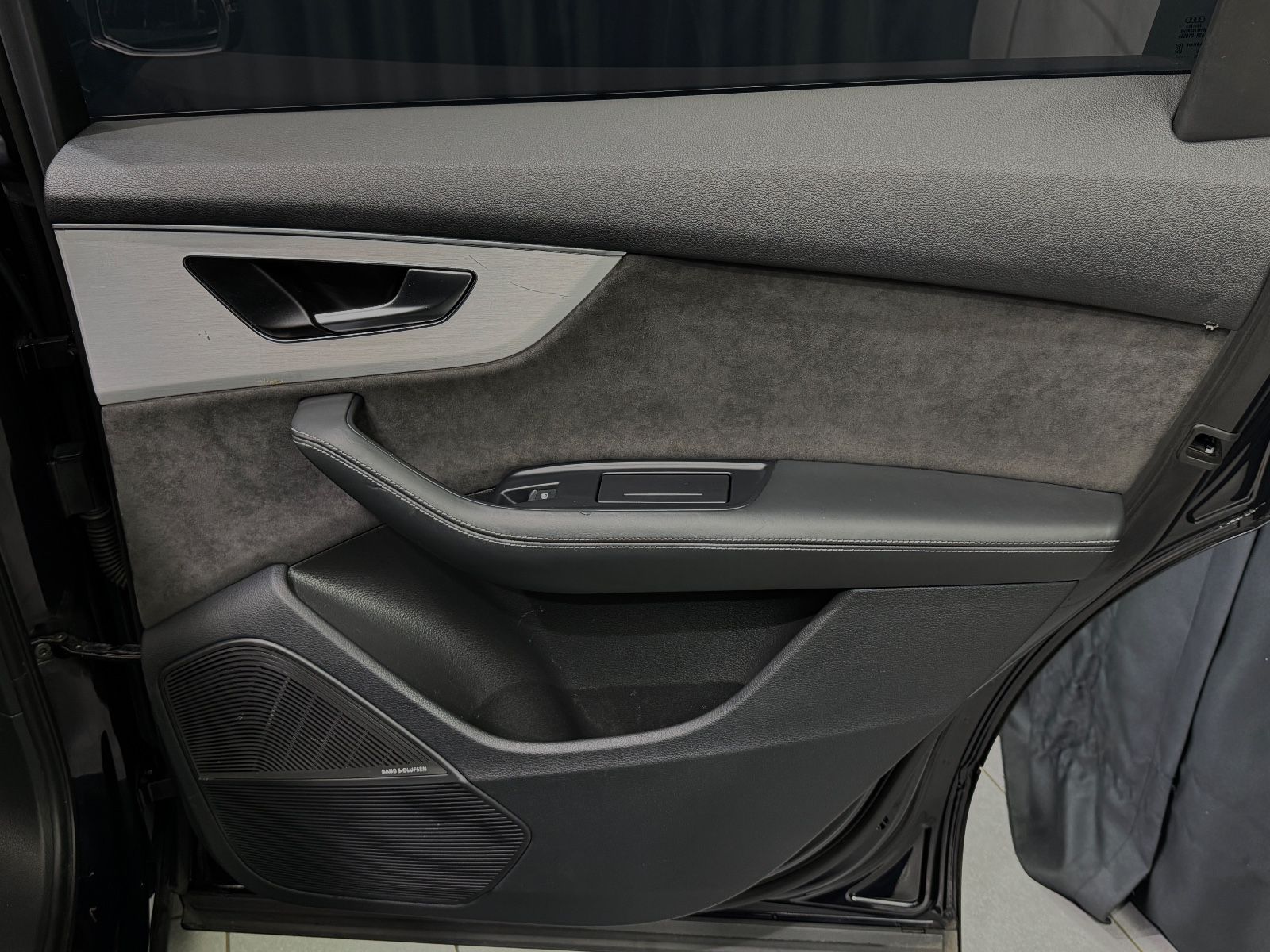 Fahrzeugabbildung Audi SQ7 4.0 TDI quattro|3D BANG&OLUFSEN|PANORAMA|AHK