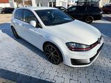 Volkswagen Golf VII GTI DSG (18 Zoll Clubsportfelgen,Xenon) - Volkswagen: Club