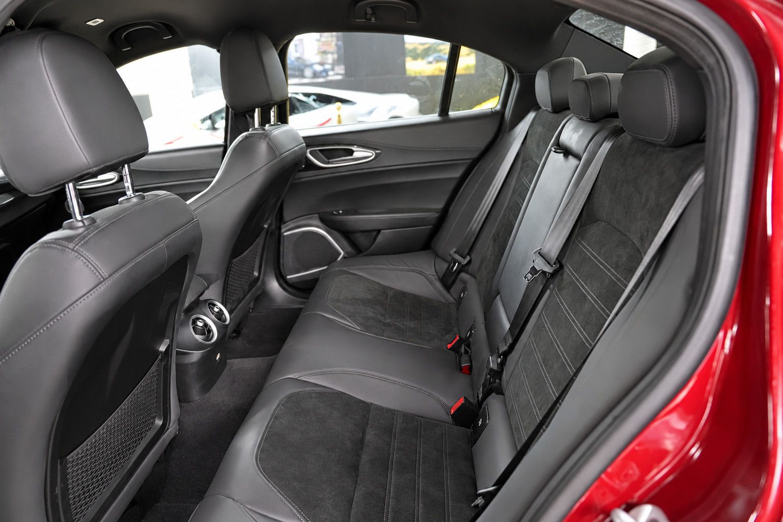 Fahrzeugabbildung Alfa Romeo Giulia Quadrifoglio *Carbon*HarmanKardon*ACC*Kam
