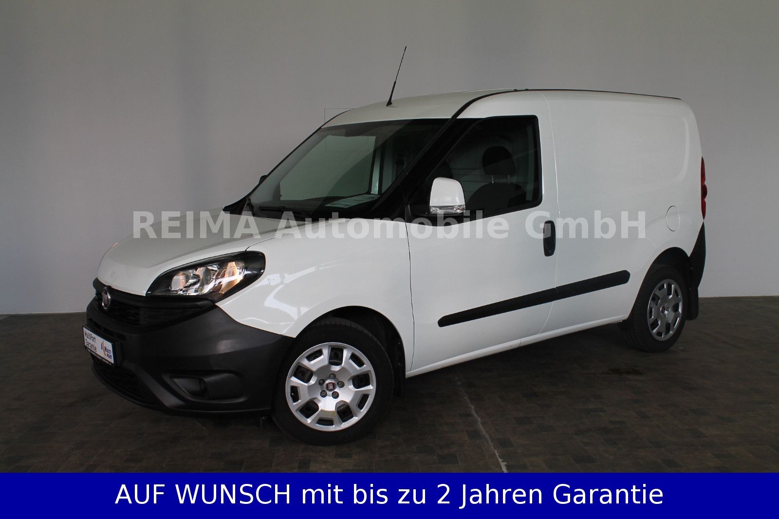 Fahrzeugabbildung Fiat Doblo Doblò SX 1,6 D  Kasten, Klima, Apple Car