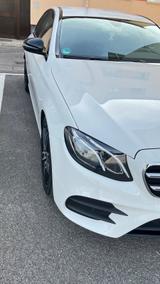 Mercedes-Benz E 220 d Autom. - - Mercedes-Benz E 220 mit Diesel-Antrieb: Weiß, Limousine