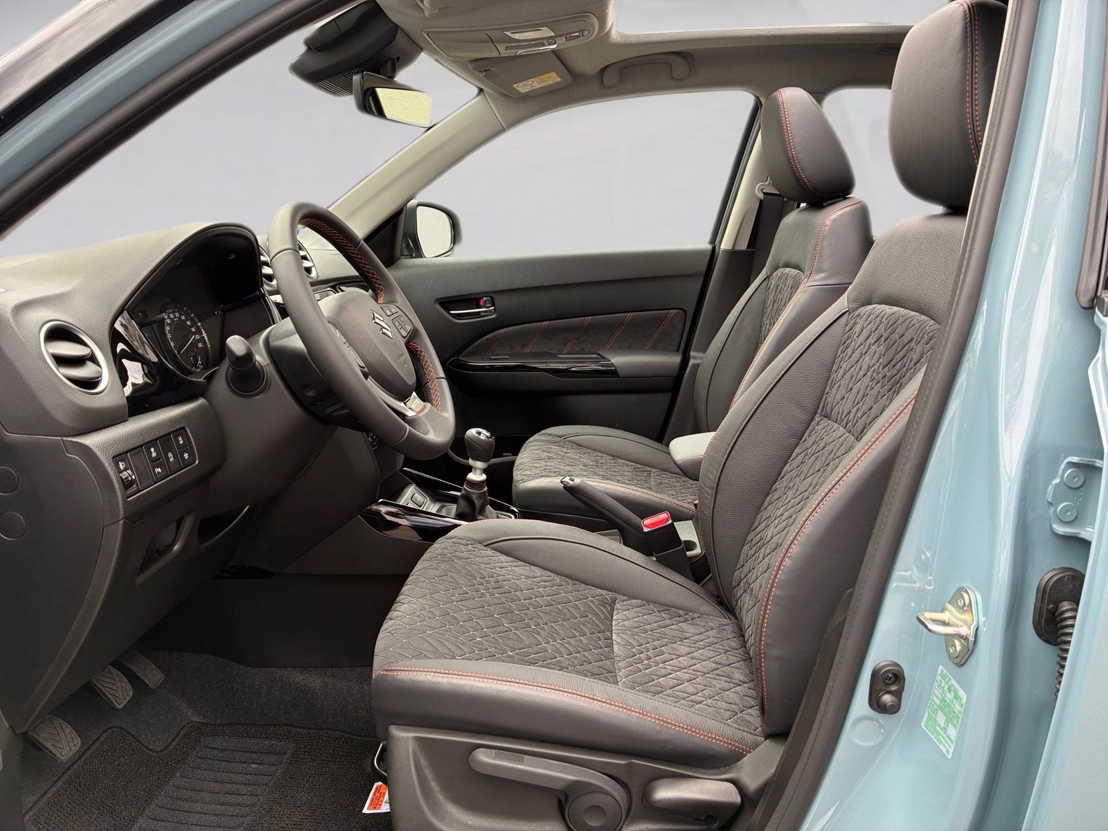 Fahrzeugabbildung Suzuki Vitara 1.4 4x2 Comfort+ X-Ite,Pano,Navi,Kamera