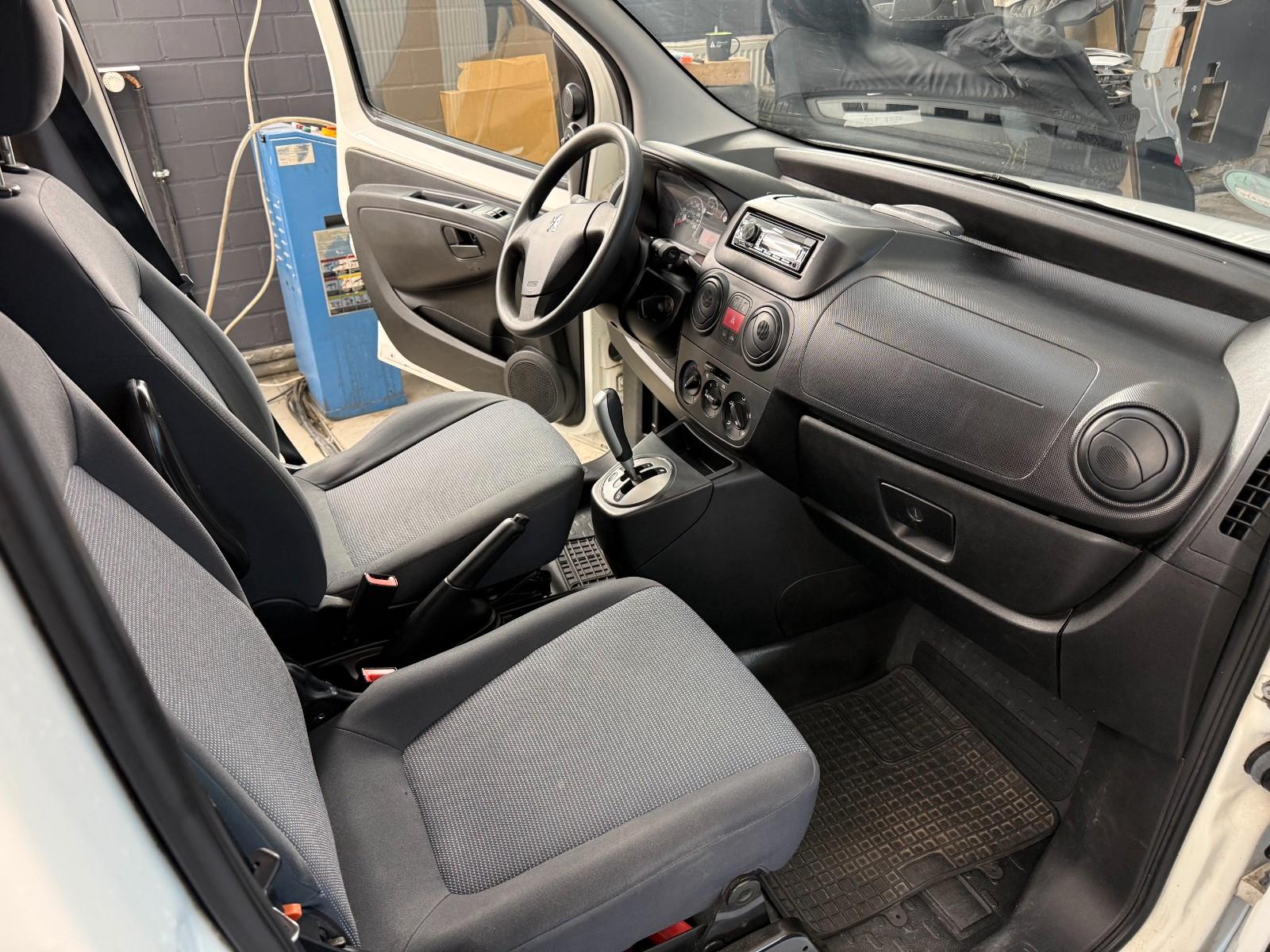 Peugeot Bipper 2015 — photo 8