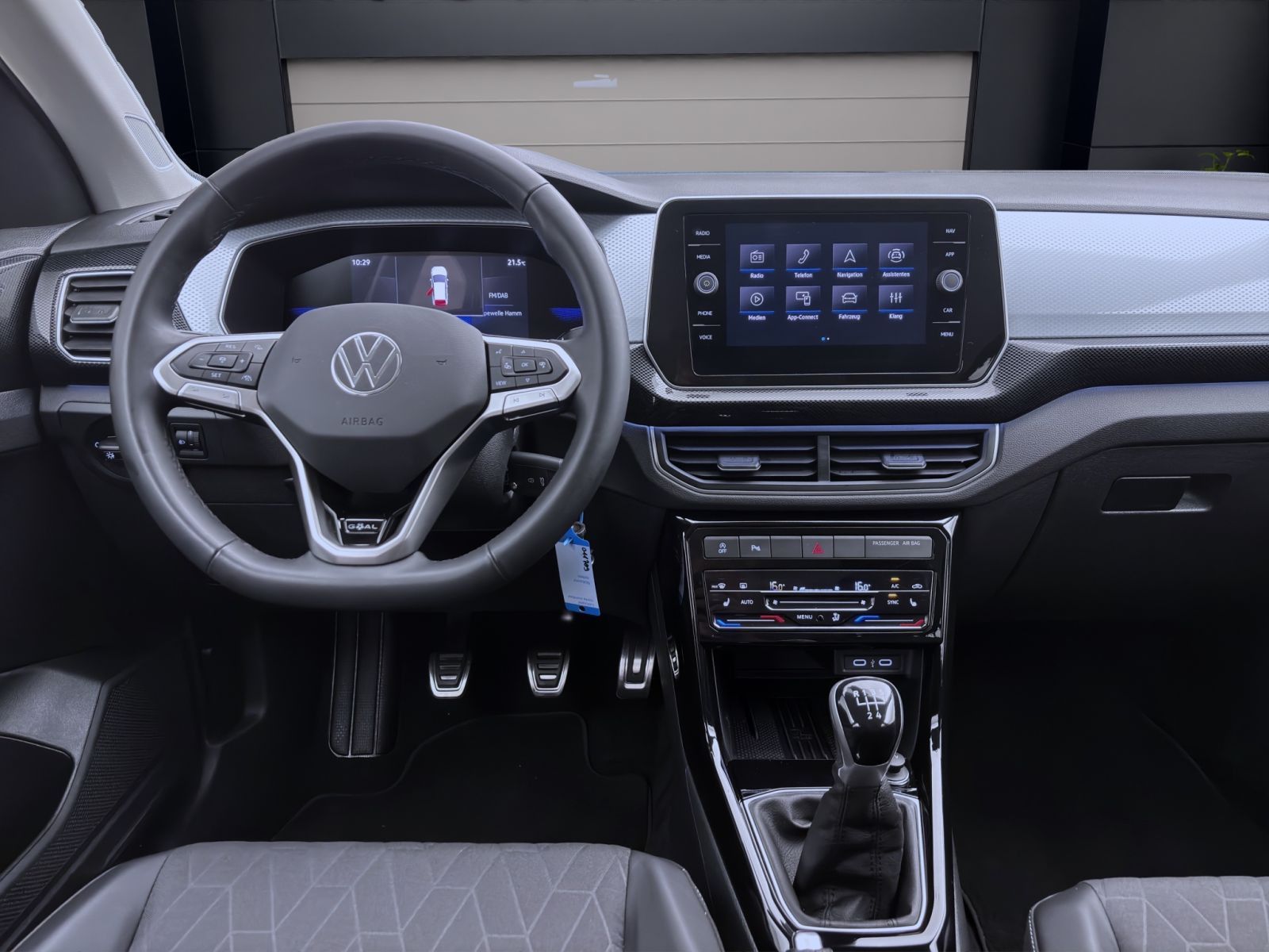 Volkswagen T-Cross - Bild 14