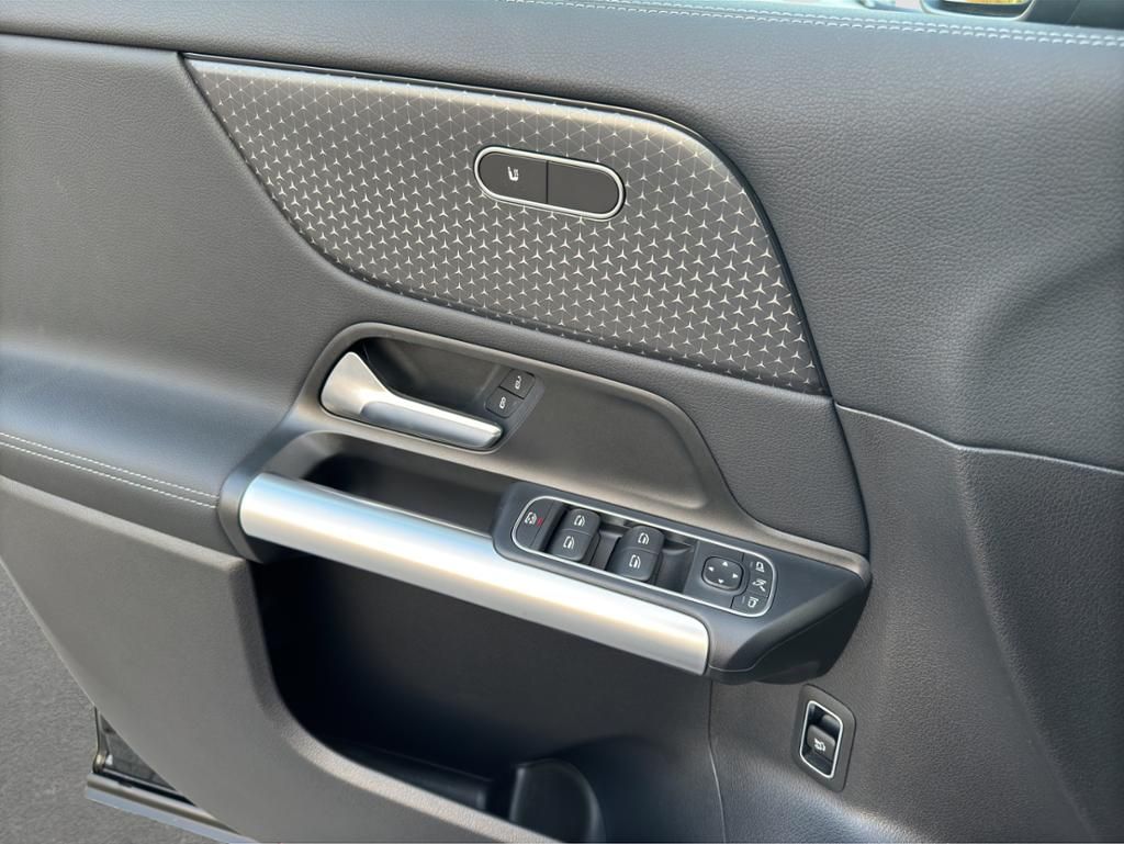 Fahrzeugabbildung Mercedes-Benz GLA 200 d LED*DISTRONIC*SpurH*elHeck*AHK*RFK*PDC