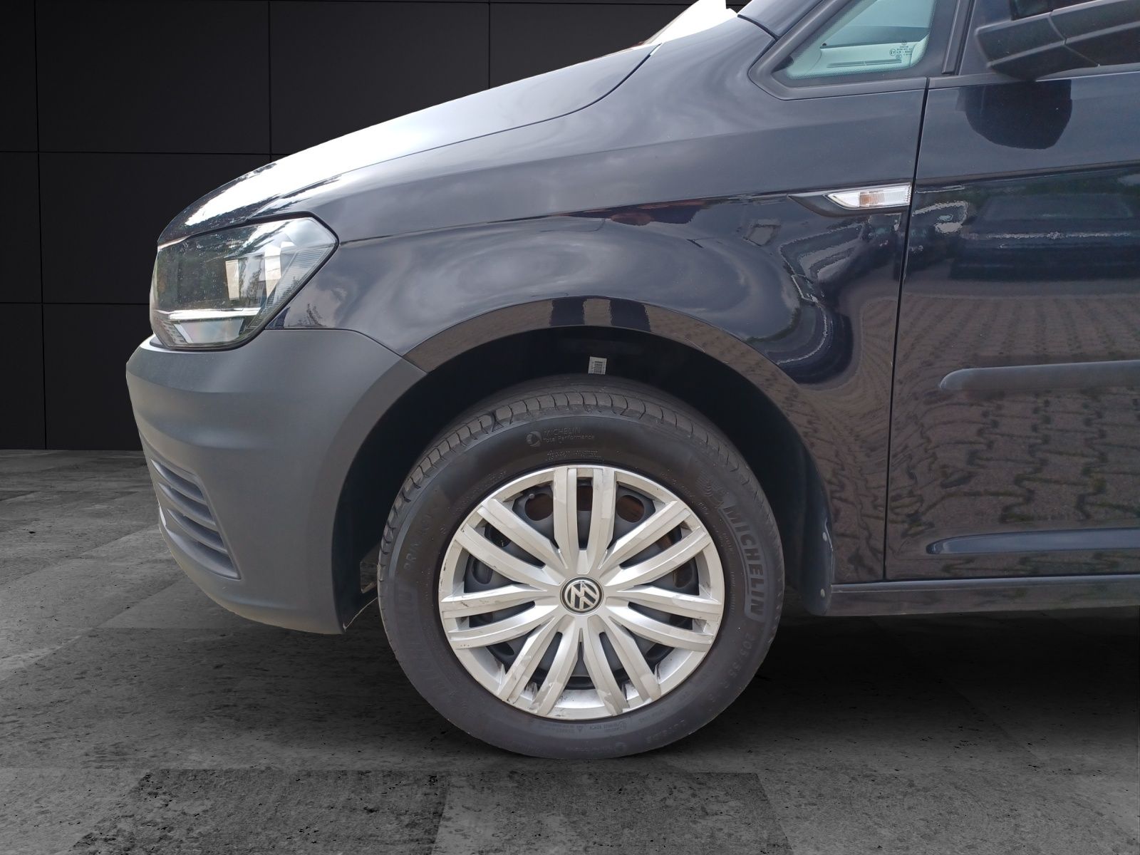 Fahrzeugabbildung Volkswagen Caddy Maxi TDI Trendline Klima GRA PDC