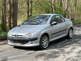 Peugeot 206 CC 2.0L Platinum 135 *Tüv bis 05/2027* - Gebrauchte Cabrios bis 1.000 €
