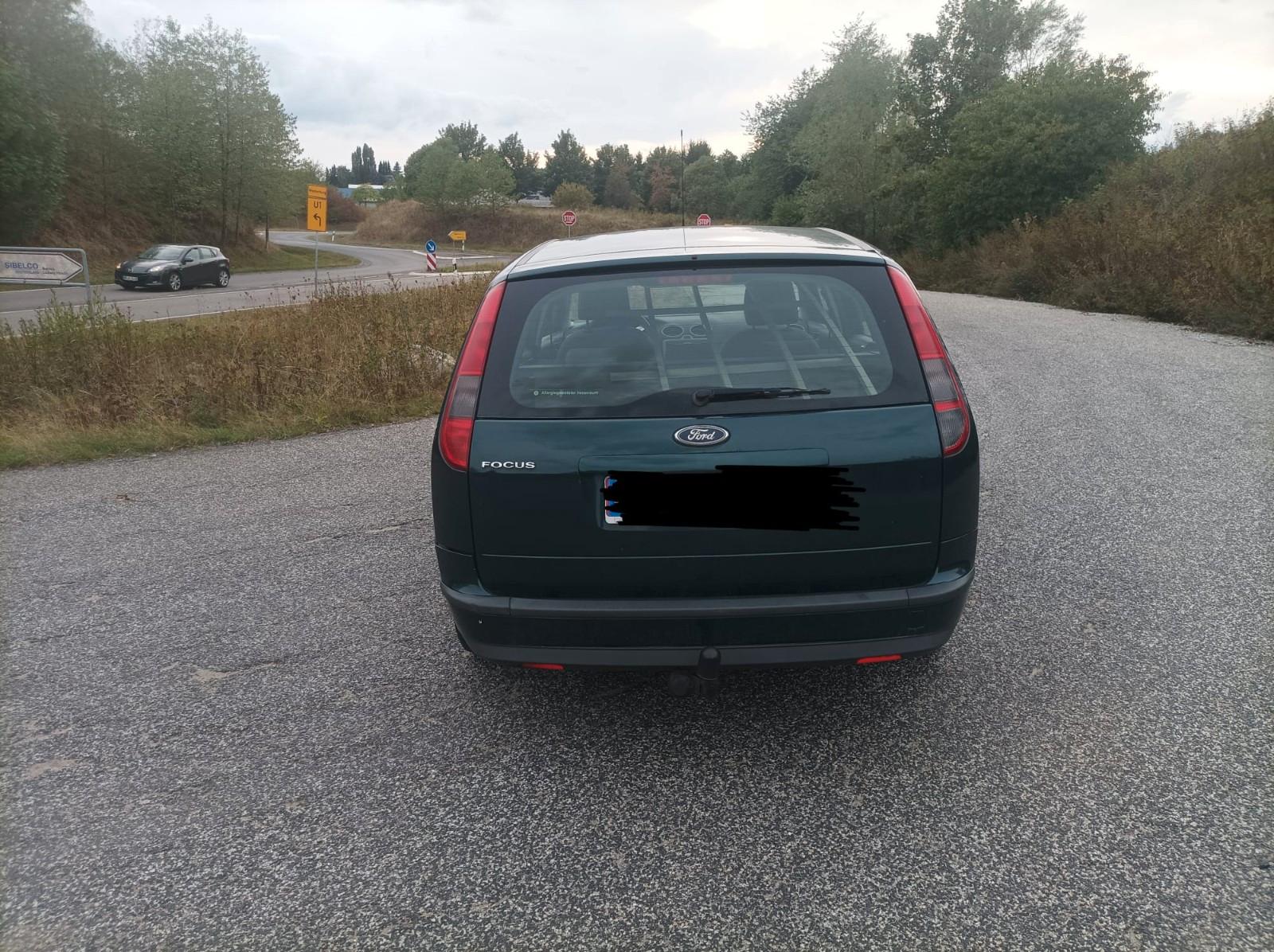 Ford Focus 2007 — rear view