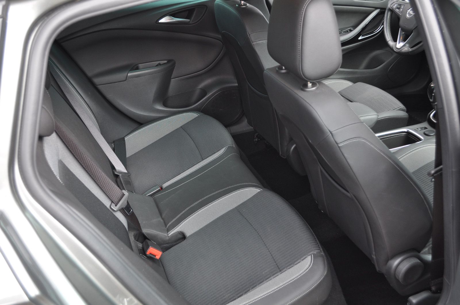 Fahrzeugabbildung Opel Astra K Sports Tourer Design