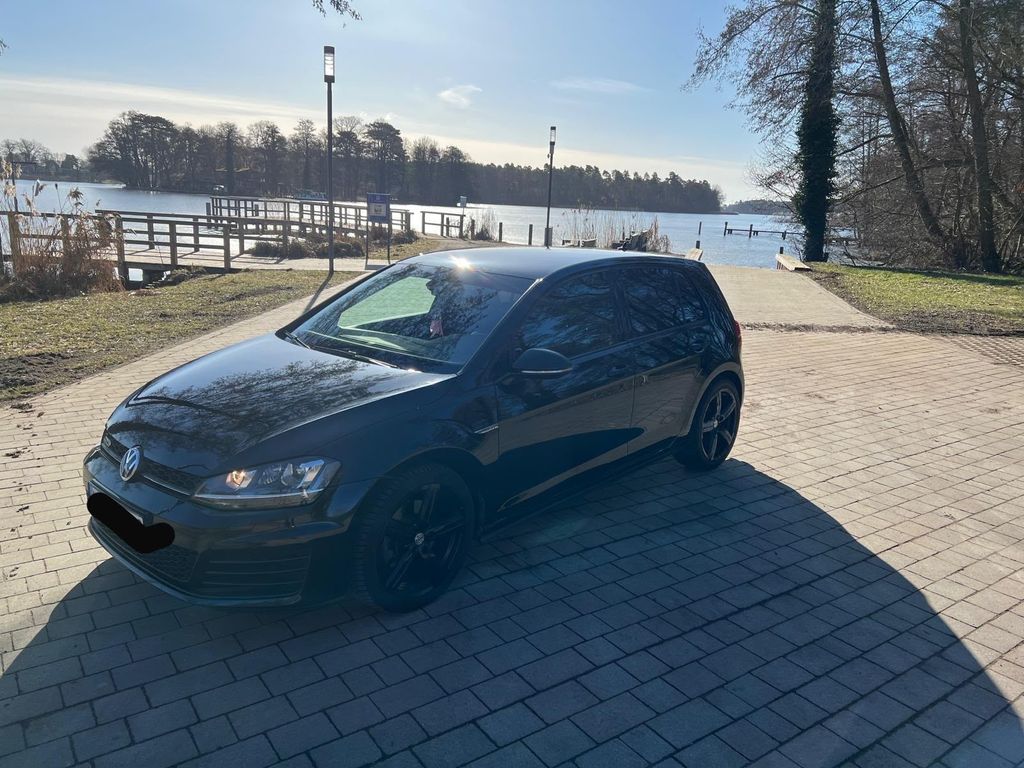 Image of Volkswagen Golf