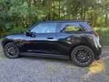 MINI Cooper E Essential Trim - sehr gepflegt - privat - schwarze MINI Cooper E