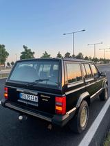 Jeep Cherokee 4.0 (H-Kennzeichen) - Jeep Cherokee mit Benzin-Antrieb: Geländewagen, 4.0