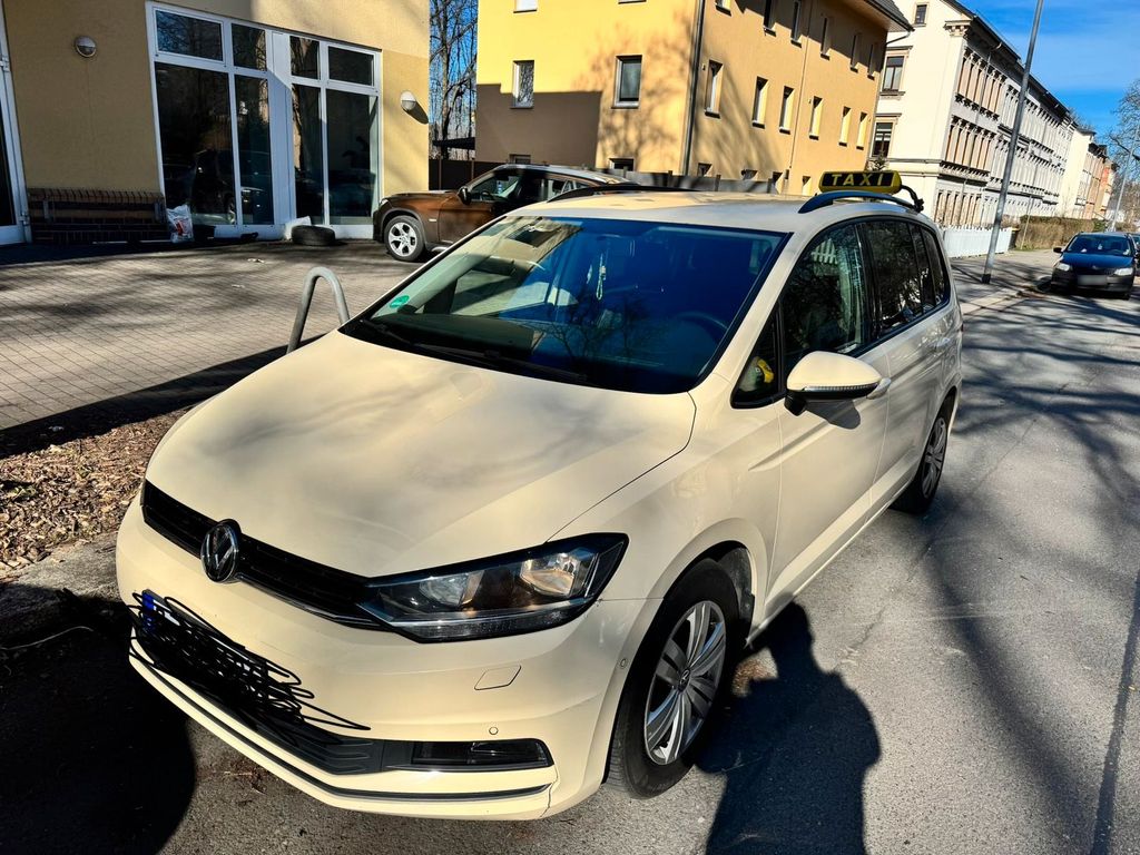 Image of Volkswagen Touran
