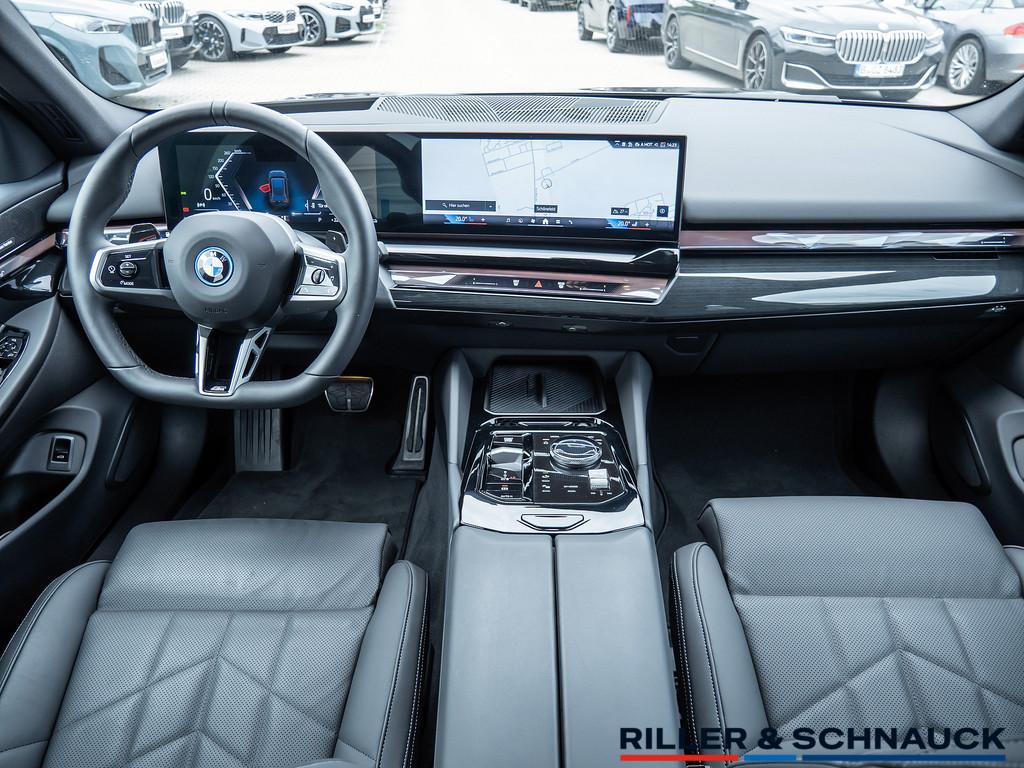 BMW 530e Touring M-Sport Pro HUD SITZBELÜFTUNG 360°