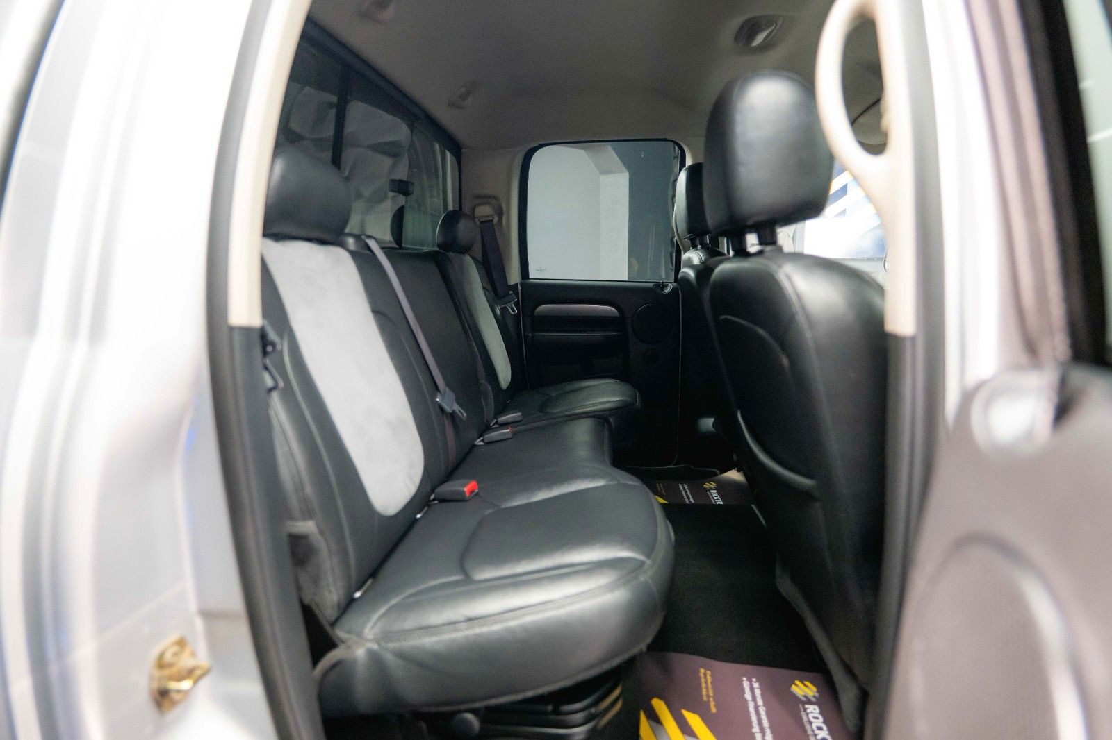 Fahrzeugabbildung Dodge RAM 5.7 V8 HEMI 4x4 OFFROAD MONSTERTRUCK LONGBED