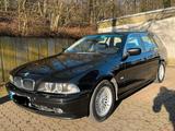 BMW E39 530i Touring Autom.  TÜV Individua... - BMW 530 aus 2001: 530i