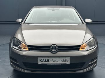 Volkswagen Golf - 8