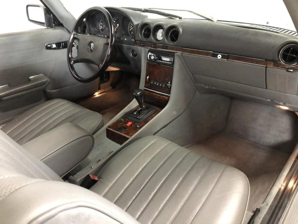 Mercedes-Benz SL 380