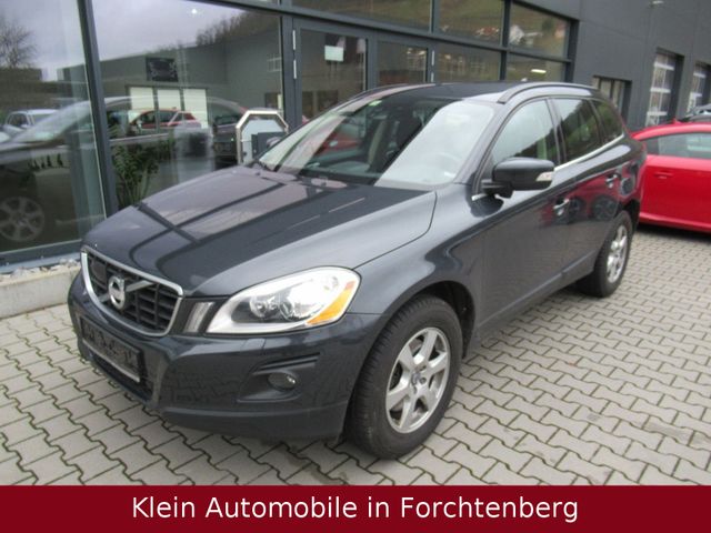 Volvo XC60 Momentum AWD Aut. Navi BiXen*Seitenschaden*