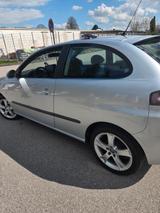 Seat Ibiza 1.4 16V 63kW Sport Edition Sport Edition - Seat Ibiza aus 2007: Edition Sport