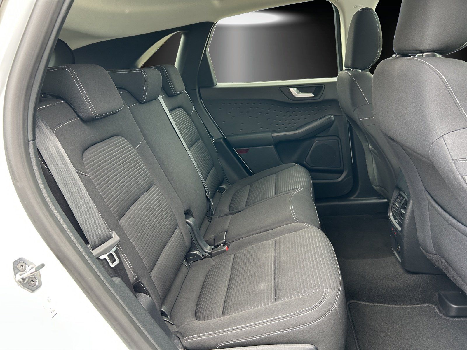 Fahrzeugabbildung Ford Kuga 2.5 Duratec Plug-in-Hybrid Titanium/AHK/CAM