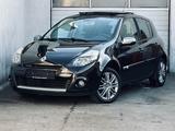 Renault Clio III 5-Trg.*Navi*Panorama*TÜV & Service NEU - Renault Clio aus 2011