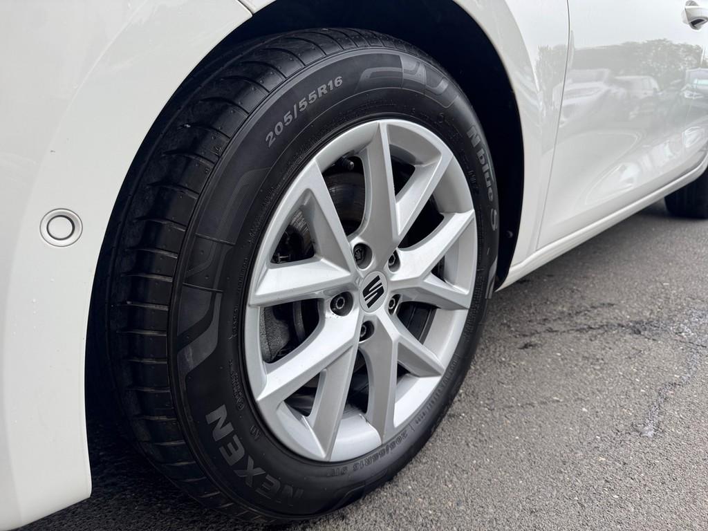 Seat Leon   ST  2,0 TDI  DSG