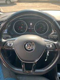 Volkswagen Tiguan - 5