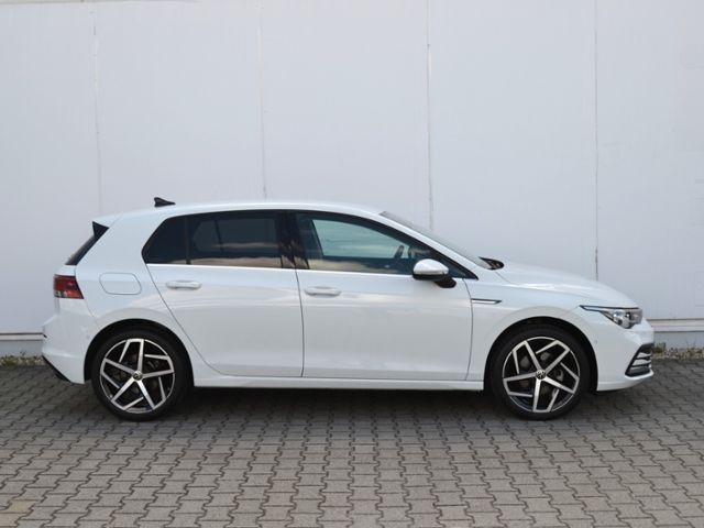 Golf VIII 1.5 TSI Style LED/18-ZOLL/NAVI-PRO+VZE