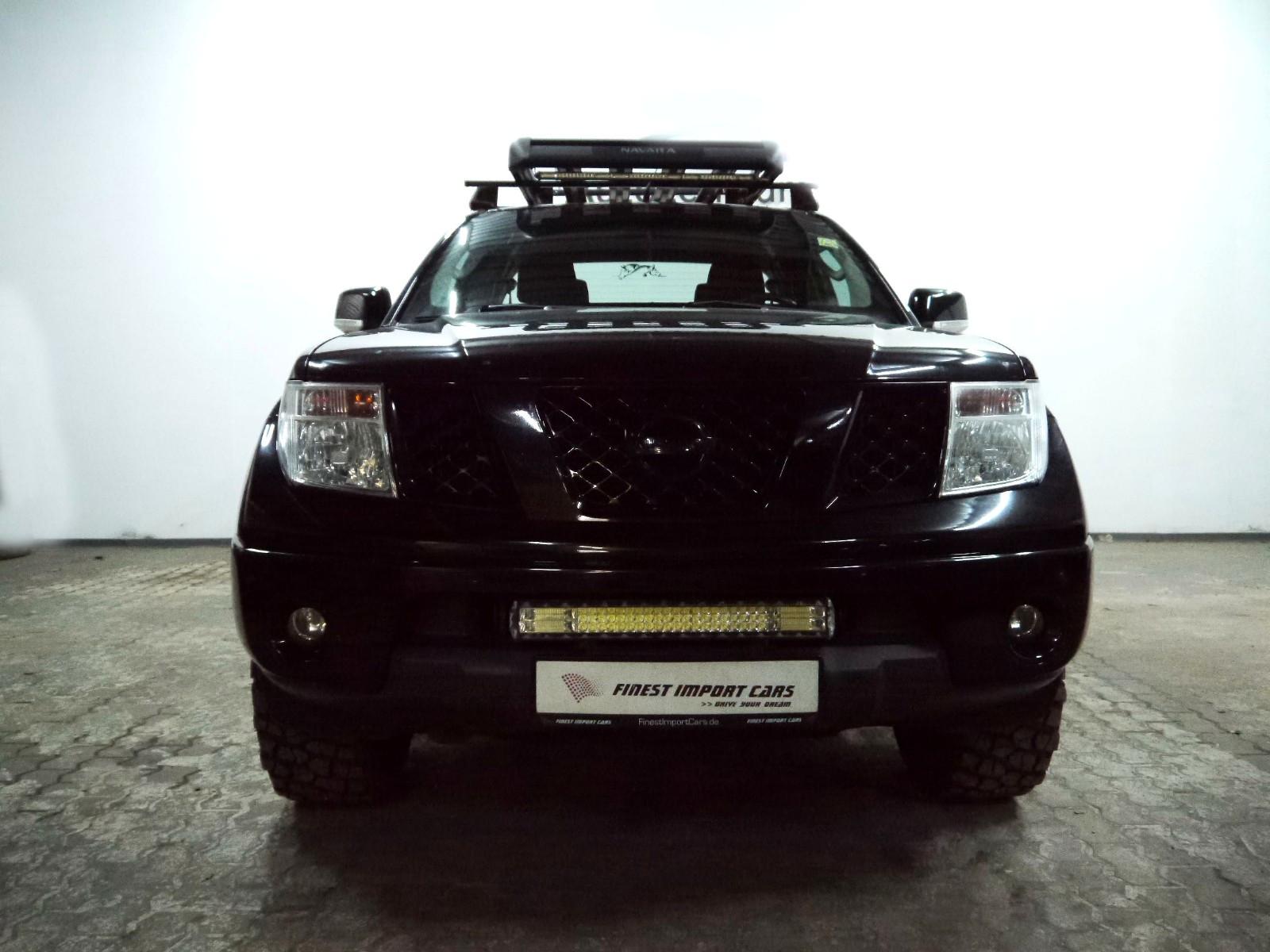 Nissan Navara King Cab 171CH | 4X4 | Attelage | LED | Hard Top Thule