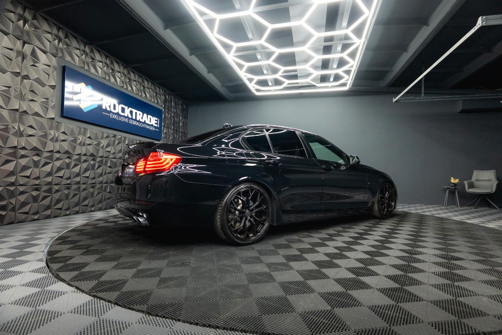 Fahrzeugabbildung BMW 535i Sport Limousine *20Zoll*REMUS*Eibach*380PS*