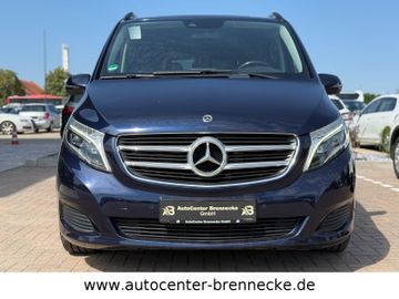 Mercedes V 220 - 3