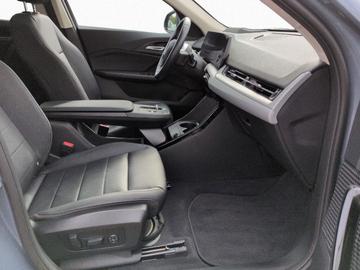 2025 BMW IX2 缩略图 22