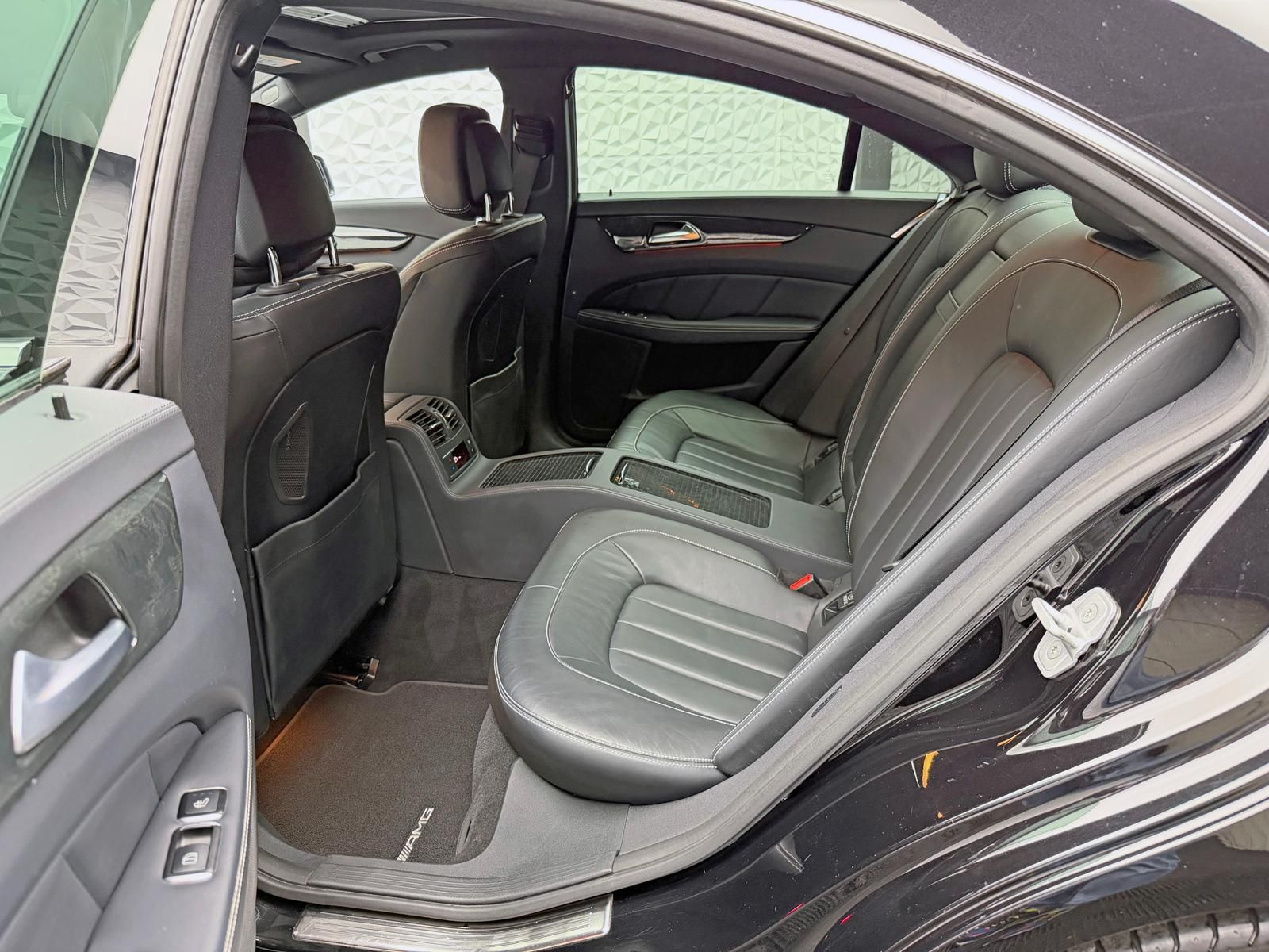 Fahrzeugabbildung Mercedes-Benz CLS 350 BLUETEC/AMG/AIRMATIC/ACC/NAV/KEYLES/360°