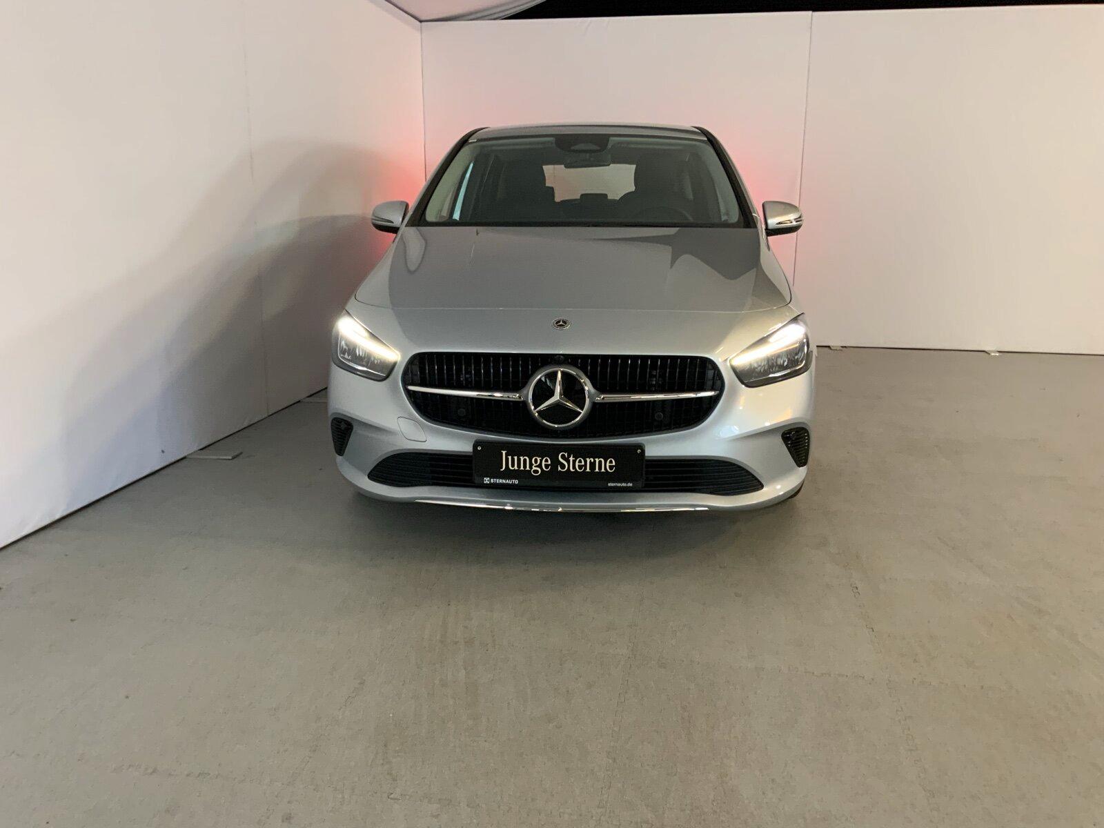 Mercedes-Benz B 180 Progressive AHK Winter-Paket Apple CarPlay