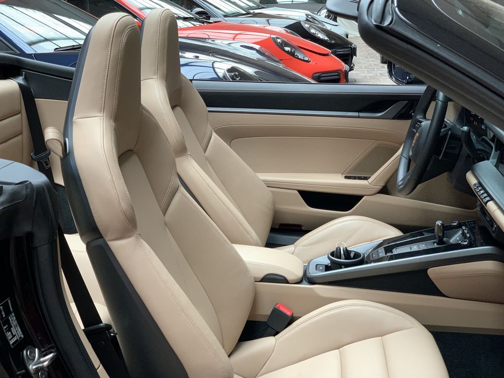 Porsche 992