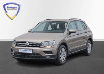Volkswagen Tiguan - 1