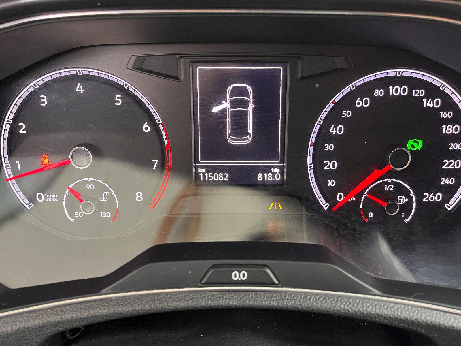 Fahrzeugabbildung Volkswagen T-Roc Sport 1.5 TSI DSG R-Line