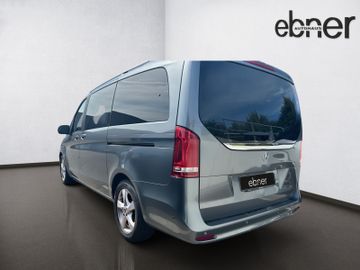 Mercedes V 220 - 11