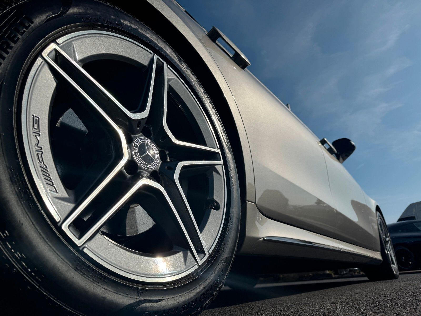 Fahrzeugabbildung Mercedes-Benz S 450 4M L AMG+Pano+3D+Digital+Burm+HUD+TV+AirM